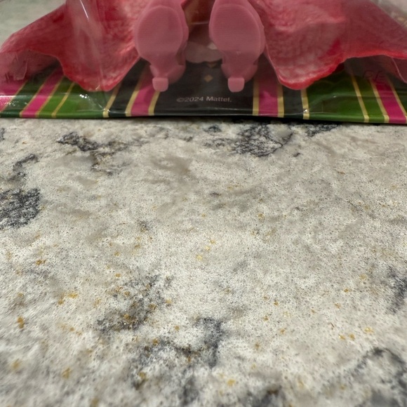 Wicked Glinda Singing Fashion Doll & Accessories Mattel | Brand New PRINT ERROR - Picture 5 of 5